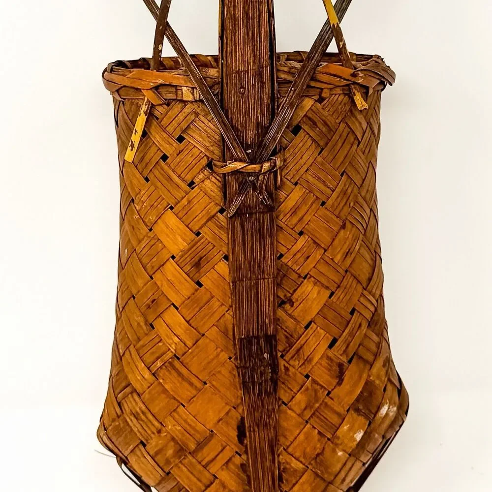 Vintage Primitive Woven Splint Wall Basket Rustic Folk Art Hanging Storage Decor